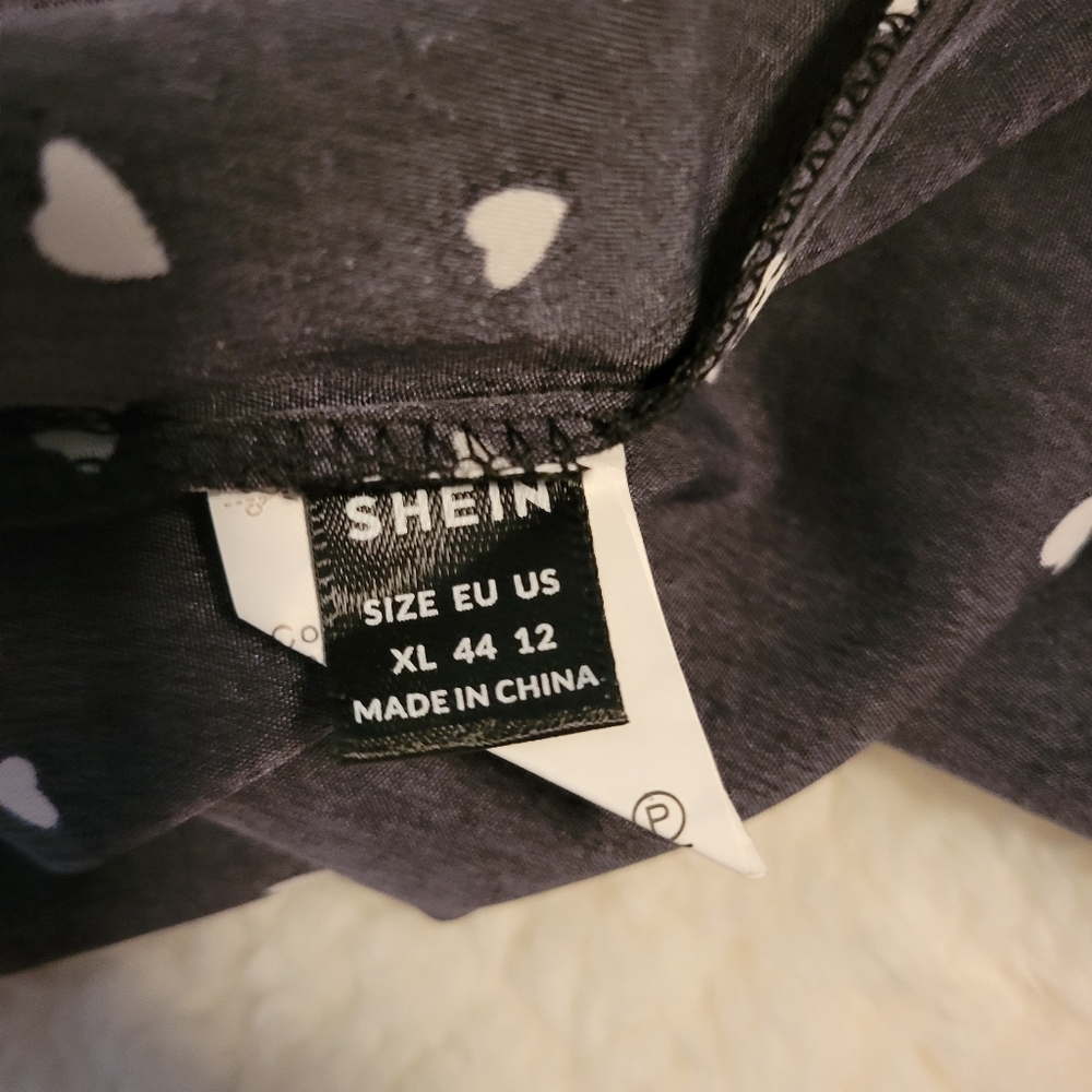 NWOT Heart Patterned Tops Set - Picture 6 of 13